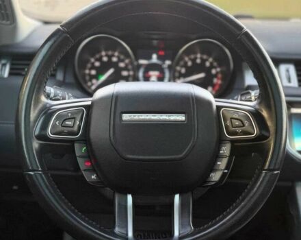 Чорний Ленд Ровер Рендж Ровер Евок, об'ємом двигуна 2 л та пробігом 64 тис. км за 20000 $, фото 11 на Automoto.ua