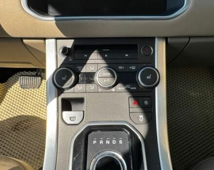 Черный Ленд Ровер Рендж Ровер Эвок, объемом двигателя 2 л и пробегом 172 тыс. км за 22900 $, фото 11 на Automoto.ua