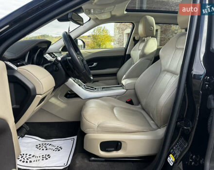 Черный Ленд Ровер Рендж Ровер Эвок, объемом двигателя 2 л и пробегом 211 тыс. км за 21300 $, фото 6 на Automoto.ua