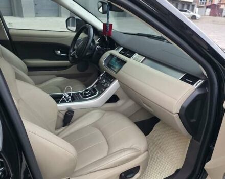 Черный Ленд Ровер Рендж Ровер Эвок, объемом двигателя 2 л и пробегом 171 тыс. км за 23000 $, фото 7 на Automoto.ua