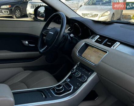 Чорний Ленд Ровер Рендж Ровер Евок, об'ємом двигуна 2 л та пробігом 98 тис. км за 20900 $, фото 21 на Automoto.ua