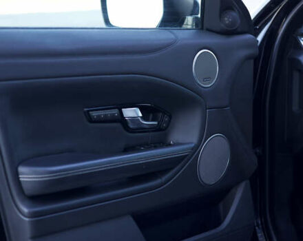 Черный Ленд Ровер Рендж Ровер Эвок, объемом двигателя 2 л и пробегом 152 тыс. км за 18300 $, фото 19 на Automoto.ua