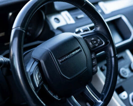 Черный Ленд Ровер Рендж Ровер Эвок, объемом двигателя 2 л и пробегом 152 тыс. км за 18300 $, фото 11 на Automoto.ua