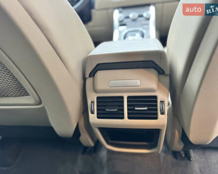 Чорний Ленд Ровер Рендж Ровер Евок, об'ємом двигуна 2 л та пробігом 112 тис. км за 20900 $, фото 15 на Automoto.ua