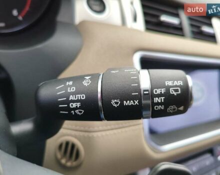 Чорний Ленд Ровер Рендж Ровер Евок, об'ємом двигуна 2 л та пробігом 93 тис. км за 21900 $, фото 28 на Automoto.ua