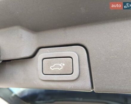 Чорний Ленд Ровер Рендж Ровер Евок, об'ємом двигуна 2 л та пробігом 93 тис. км за 21900 $, фото 39 на Automoto.ua