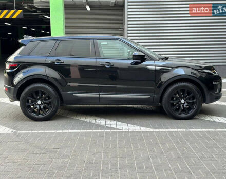 Ленд Ровер Рендж Ровер Эвок 2017 в Киеве на Automoto.ua Черный Ленд Ровер Рендж Ровер Эвок, объемом двигателя 2 л и пробегом 75 тыс. км за 22700 $, фото 10 на Automoto.ua