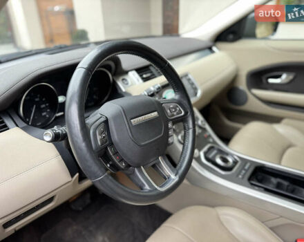 Чорний Ленд Ровер Рендж Ровер Евок, об'ємом двигуна 2 л та пробігом 112 тис. км за 20900 $, фото 20 на Automoto.ua