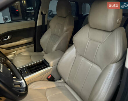 Черный Ленд Ровер Рендж Ровер Эвок, объемом двигателя 2 л и пробегом 90 тыс. км за 19600 $, фото 25 на Automoto.ua