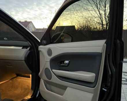 Черный Ленд Ровер Рендж Ровер Эвок, объемом двигателя 2 л и пробегом 90 тыс. км за 19600 $, фото 40 на Automoto.ua