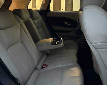 Черный Ленд Ровер Рендж Ровер Эвок, объемом двигателя 2 л и пробегом 90 тыс. км за 19600 $, фото 39 на Automoto.ua