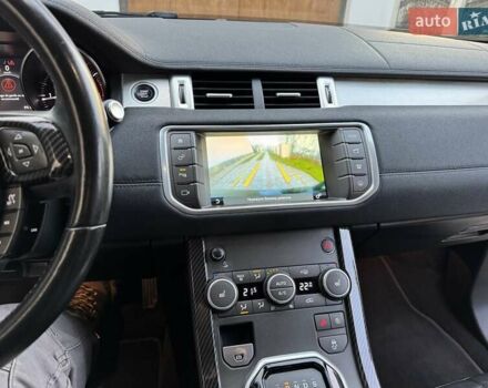 Черный Ленд Ровер Рендж Ровер Эвок, объемом двигателя 2 л и пробегом 117 тыс. км за 22950 $, фото 30 на Automoto.ua