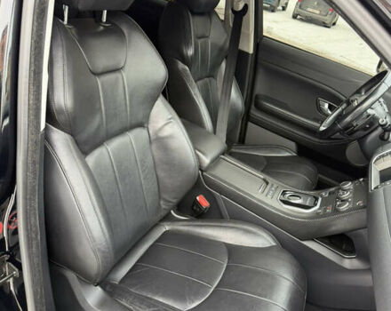 Черный Ленд Ровер Рендж Ровер Эвок, объемом двигателя 2 л и пробегом 119 тыс. км за 25500 $, фото 10 на Automoto.ua