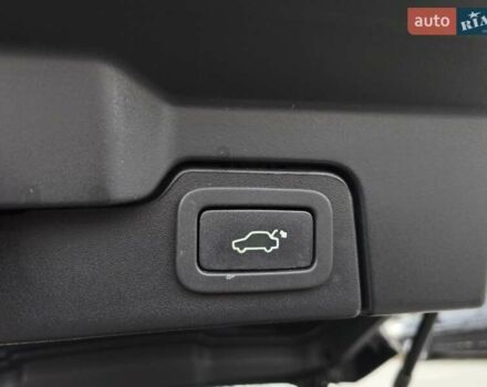 Чорний Ленд Ровер Рендж Ровер Евок, об'ємом двигуна 2 л та пробігом 89 тис. км за 23300 $, фото 35 на Automoto.ua