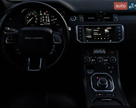 Черный Ленд Ровер Рендж Ровер Эвок, объемом двигателя 2 л и пробегом 47 тыс. км за 24800 $, фото 15 на Automoto.ua