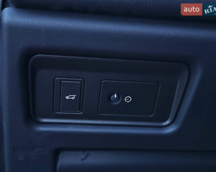 Черный Ленд Ровер Рендж Ровер Эвок, объемом двигателя 2 л и пробегом 47 тыс. км за 24800 $, фото 23 на Automoto.ua