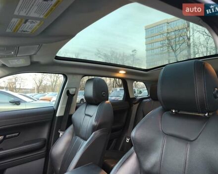 Чорний Ленд Ровер Рендж Ровер Евок, об'ємом двигуна 2 л та пробігом 89 тис. км за 23300 $, фото 32 на Automoto.ua