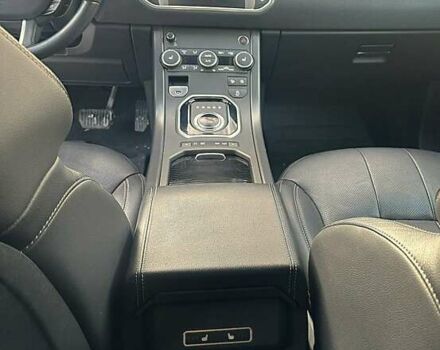 Черный Ленд Ровер Рендж Ровер Эвок, объемом двигателя 2 л и пробегом 68 тыс. км за 21500 $, фото 14 на Automoto.ua