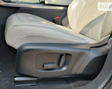 Черный Ленд Ровер Рендж Ровер Эвок, объемом двигателя 2 л и пробегом 12 тыс. км за 25800 $, фото 8 на Automoto.ua