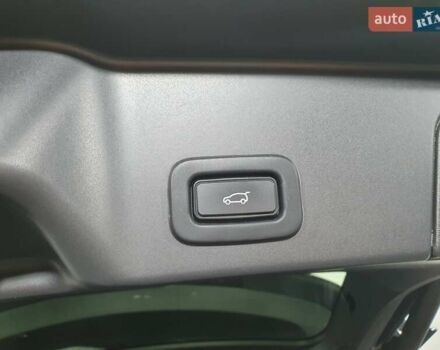 Черный Ленд Ровер Рендж Ровер Эвок, объемом двигателя 2 л и пробегом 108 тыс. км за 33333 $, фото 15 на Automoto.ua