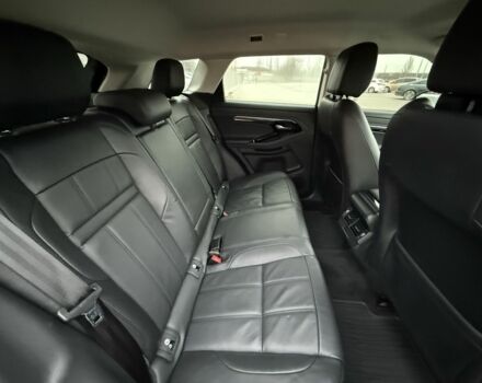 Черный Ленд Ровер Рендж Ровер Эвок, объемом двигателя 2 л и пробегом 47 тыс. км за 25900 $, фото 10 на Automoto.ua