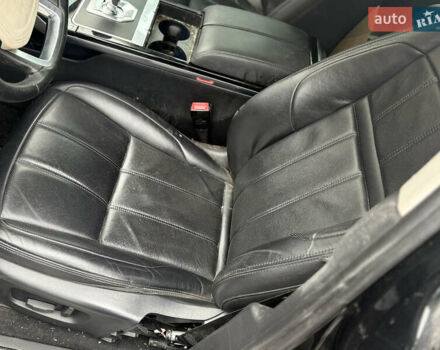 Чорний Ленд Ровер Рендж Ровер Евок, об'ємом двигуна 2 л та пробігом 122 тис. км за 19000 $, фото 5 на Automoto.ua