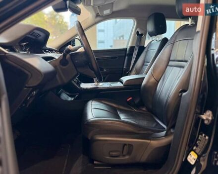 Ленд Ровер Рендж Ровер Эвок 2019 в Киеве на Automoto.ua Черный Ленд Ровер Рендж Ровер Эвок, объемом двигателя 2 л и пробегом 93 тыс. км за 28990 $, фото 17 на Automoto.ua