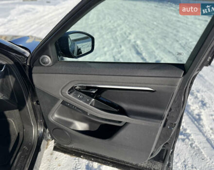 Чорний Ленд Ровер Рендж Ровер Евок, об'ємом двигуна 0 л та пробігом 110 тис. км за 28500 $, фото 25 на Automoto.ua