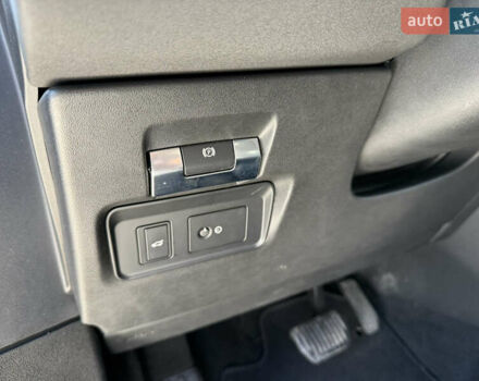 Чорний Ленд Ровер Рендж Ровер Евок, об'ємом двигуна 0 л та пробігом 110 тис. км за 28500 $, фото 20 на Automoto.ua