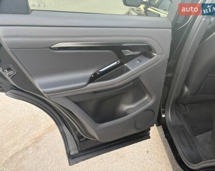 Чорний Ленд Ровер Рендж Ровер Евок, об'ємом двигуна 2 л та пробігом 76 тис. км за 32000 $, фото 16 на Automoto.ua