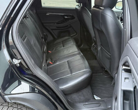 Чорний Ленд Ровер Рендж Ровер Евок, об'ємом двигуна 2 л та пробігом 89 тис. км за 32100 $, фото 25 на Automoto.ua