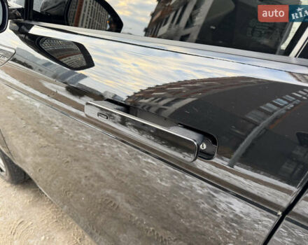 Чорний Ленд Ровер Рендж Ровер Евок, об'ємом двигуна 2 л та пробігом 29 тис. км за 46800 $, фото 12 на Automoto.ua