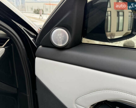 Чорний Ленд Ровер Рендж Ровер Евок, об'ємом двигуна 2 л та пробігом 29 тис. км за 46800 $, фото 30 на Automoto.ua