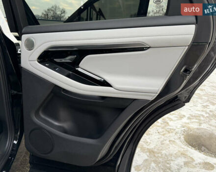 Чорний Ленд Ровер Рендж Ровер Евок, об'ємом двигуна 2 л та пробігом 29 тис. км за 46800 $, фото 26 на Automoto.ua