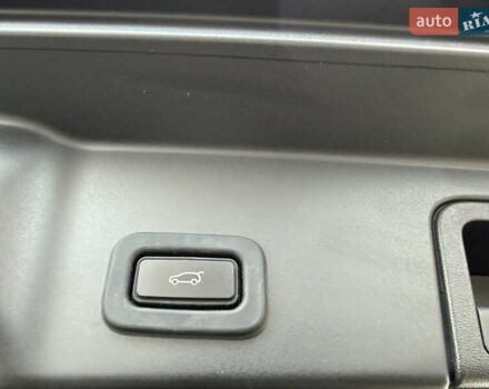 Чорний Ленд Ровер Рендж Ровер Евок, об'ємом двигуна 2 л та пробігом 29 тис. км за 46800 $, фото 25 на Automoto.ua