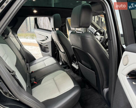 Чорний Ленд Ровер Рендж Ровер Евок, об'ємом двигуна 2 л та пробігом 29 тис. км за 46800 $, фото 27 на Automoto.ua