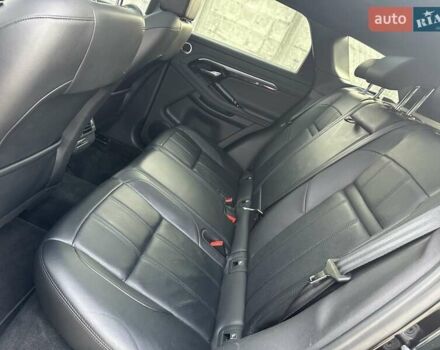 Черный Ленд Ровер Рендж Ровер Эвок, объемом двигателя 2 л и пробегом 98 тыс. км за 39999 $, фото 45 на Automoto.ua