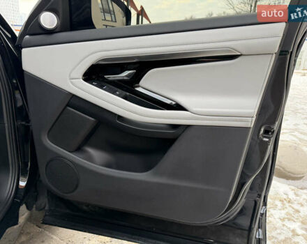 Чорний Ленд Ровер Рендж Ровер Евок, об'ємом двигуна 2 л та пробігом 29 тис. км за 46800 $, фото 29 на Automoto.ua