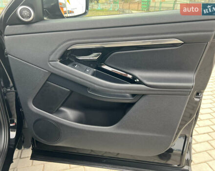 Чорний Ленд Ровер Рендж Ровер Евок, об'ємом двигуна 2 л та пробігом 185 тис. км за 34643 $, фото 26 на Automoto.ua