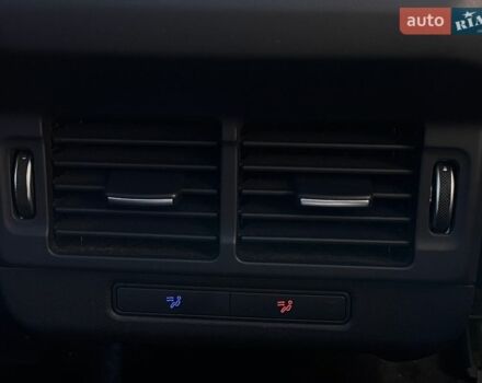 Чорний Ленд Ровер Рендж Ровер Евок, об'ємом двигуна 2 л та пробігом 24 тис. км за 38500 $, фото 17 на Automoto.ua