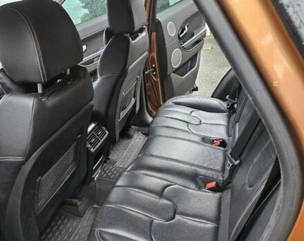 Коричневый Ленд Ровер Рендж Ровер Эвок, объемом двигателя 2.18 л и пробегом 106 тыс. км за 25000 $, фото 4 на Automoto.ua