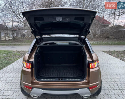 Коричневий Ленд Ровер Рендж Ровер Евок, об'ємом двигуна 2.18 л та пробігом 114 тис. км за 21000 $, фото 10 на Automoto.ua