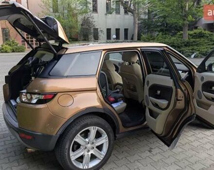 Коричневый Ленд Ровер Рендж Ровер Эвок, объемом двигателя 2 л и пробегом 129 тыс. км за 17300 $, фото 4 на Automoto.ua