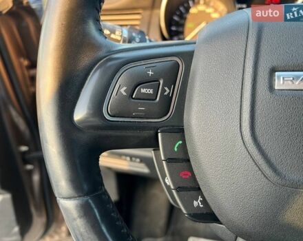 Коричневый Ленд Ровер Рендж Ровер Эвок, объемом двигателя 2.2 л и пробегом 88 тыс. км за 17590 $, фото 24 на Automoto.ua