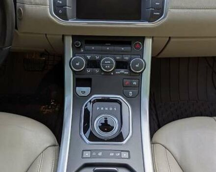 Коричневый Ленд Ровер Рендж Ровер Эвок, объемом двигателя 2 л и пробегом 129 тыс. км за 17300 $, фото 12 на Automoto.ua