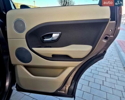 Коричневый Ленд Ровер Рендж Ровер Эвок, объемом двигателя 2 л и пробегом 158 тыс. км за 17950 $, фото 40 на Automoto.ua
