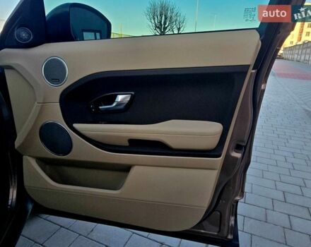 Коричневый Ленд Ровер Рендж Ровер Эвок, объемом двигателя 2 л и пробегом 158 тыс. км за 17950 $, фото 35 на Automoto.ua