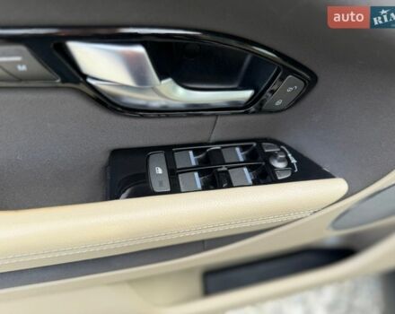 Коричневий Ленд Ровер Рендж Ровер Евок, об'ємом двигуна 2 л та пробігом 142 тис. км за 19000 $, фото 16 на Automoto.ua