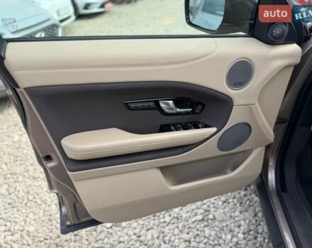 Коричневий Ленд Ровер Рендж Ровер Евок, об'ємом двигуна 2 л та пробігом 142 тис. км за 19000 $, фото 13 на Automoto.ua