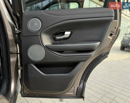 Коричневый Ленд Ровер Рендж Ровер Эвок, объемом двигателя 2 л и пробегом 66 тыс. км за 22900 $, фото 51 на Automoto.ua